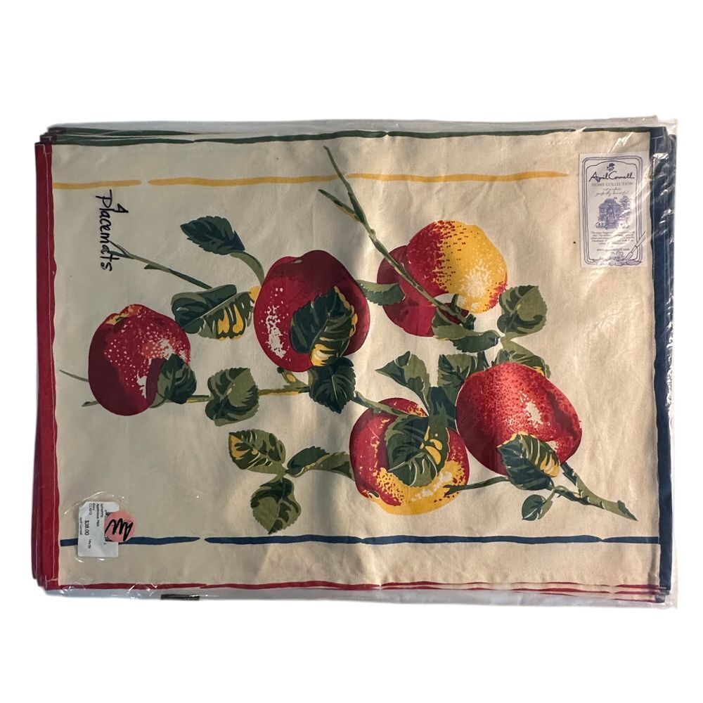 April Cornell Home Collection Applicious Placemats Set of 4 Red Ecru Apples NEW‎